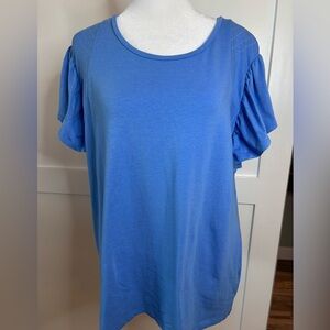 Women's Blue Top size large in great condition